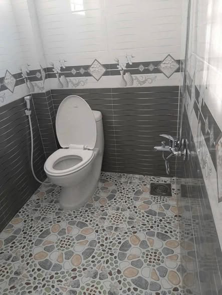 Cho thuê nhà trệt lầu KDC Đoàn Kết, Bình Thủy - 4 phòng ngủ - 6 triệu/tháng
