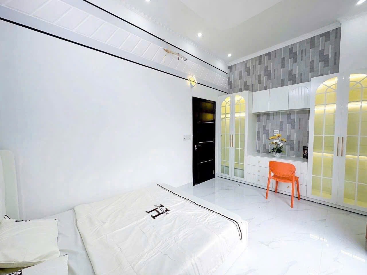 Cho thuê nhà trệt 2 lầu hẻm 160C Nguyễn Văn Cừ nối dài, An Khánh - 10.5 Triệu/tháng