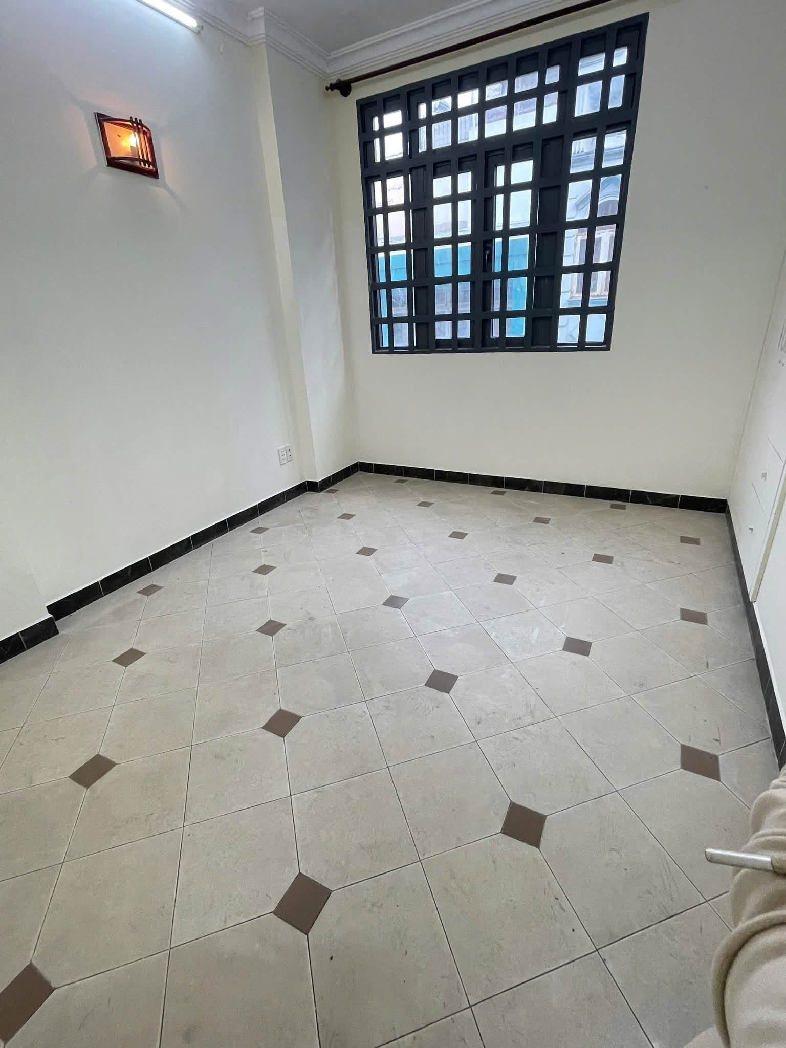 Cho thuê nhà nguyên căn Đoàn Thị Điểm, Phú Nhuận - 45m² - 18 Triệu