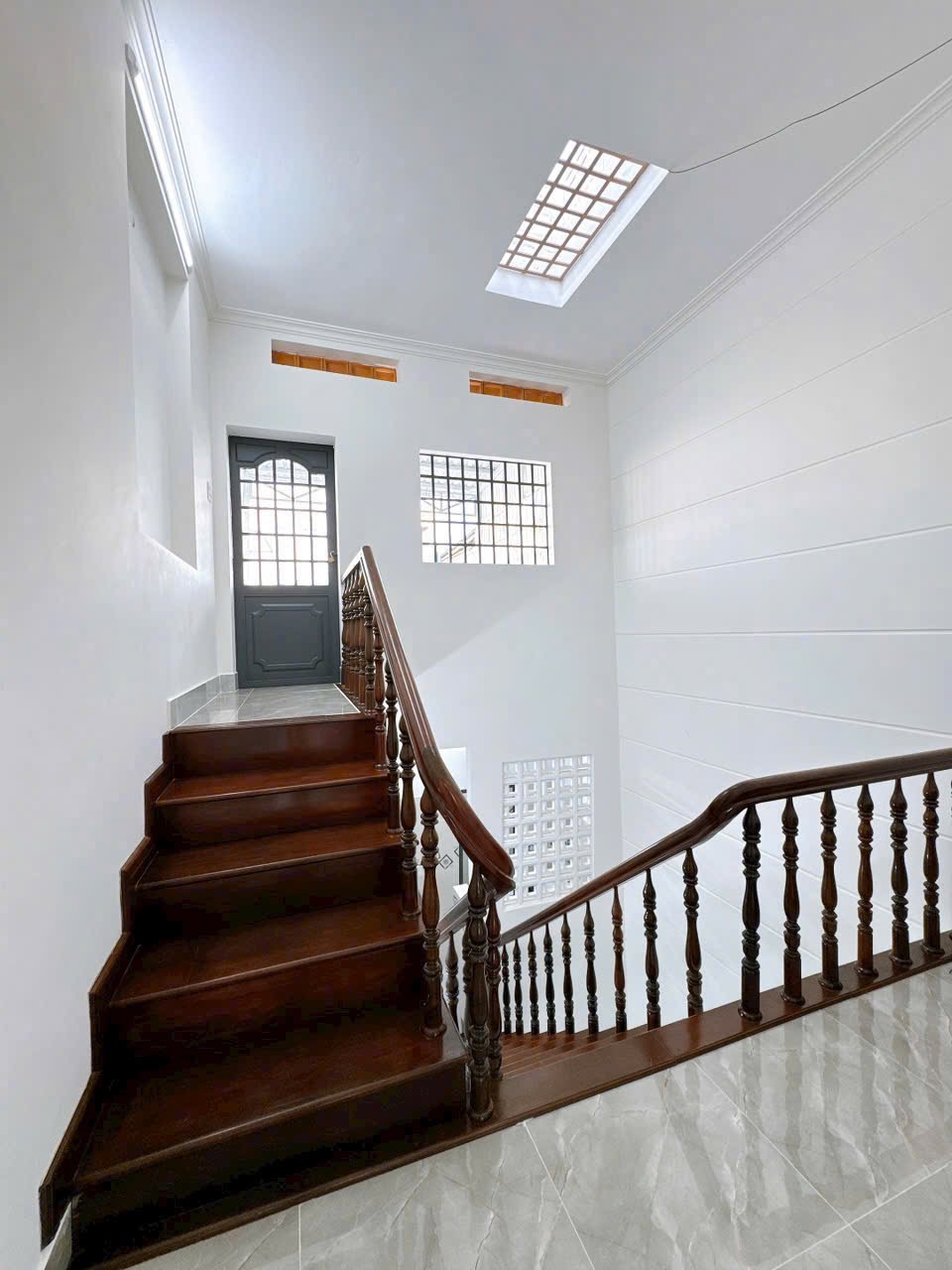 Bán nhà 3 tầng KDC Hàng Bàng, Ninh Kiều, Cần Thơ - 80m² - 4 Tỷ