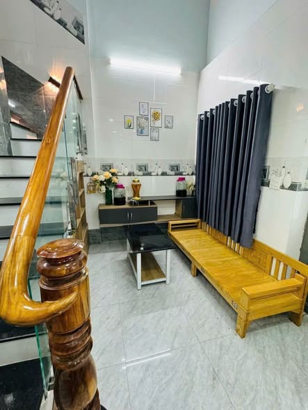 Cho thuê nhà trệt lầu hẻm Nguyễn Văn Cừ, Tân An, Cần Thơ - 6 Triệu/Tháng