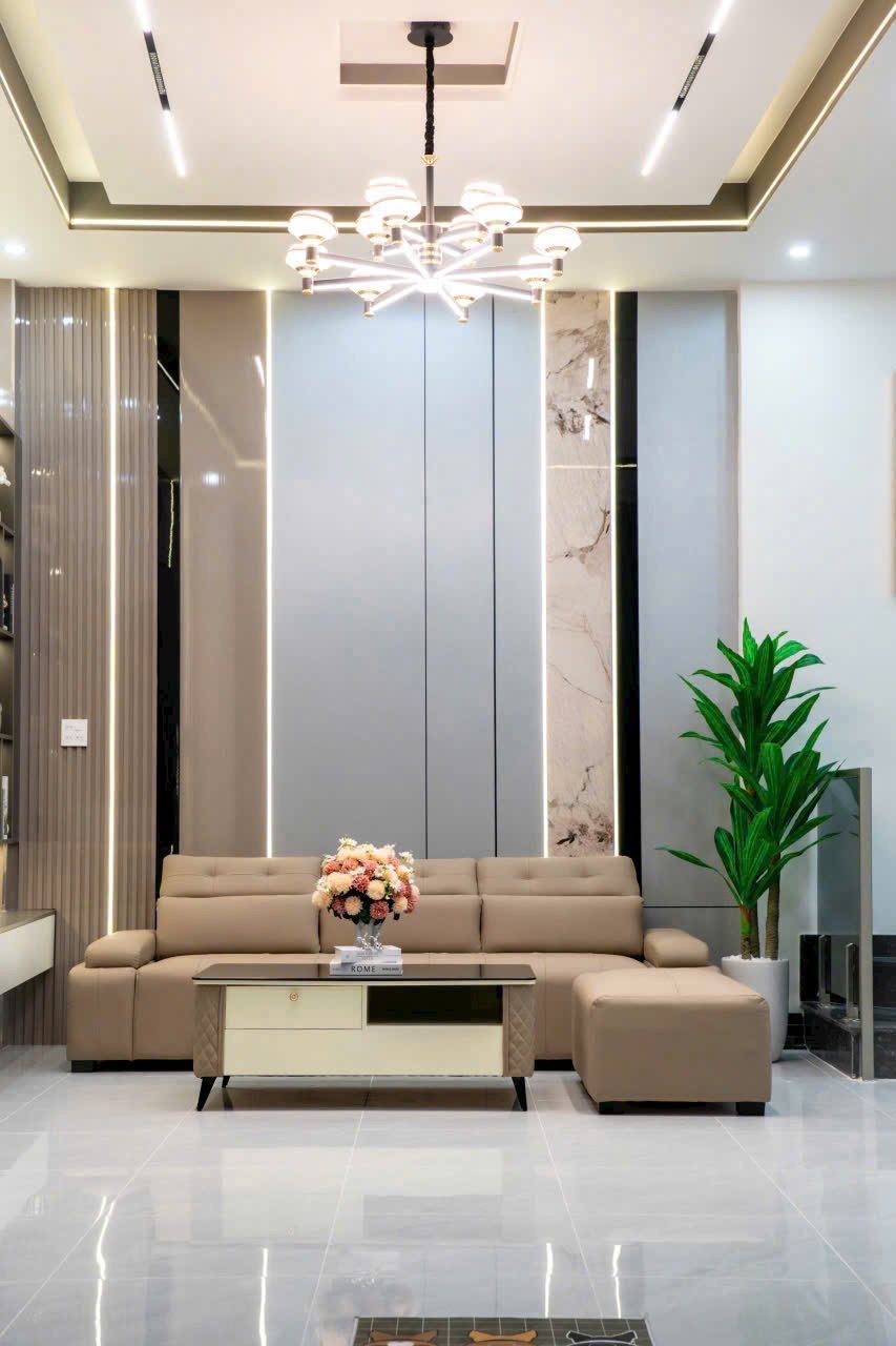 Bán nhà 1 trệt 1 lầu hẻm 112 Hoàng Quốc Việt - 40m² - 2.75 Tỷ