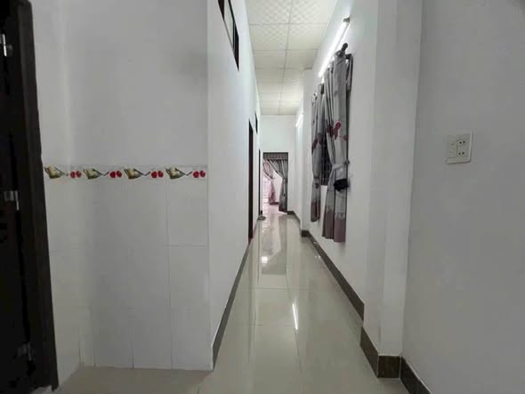 Cho thuê nhà nguyên căn hẻm KDC Đại Ngân, Nguyễn Văn Cừ, Tân An - 6 Triệu/Tháng
