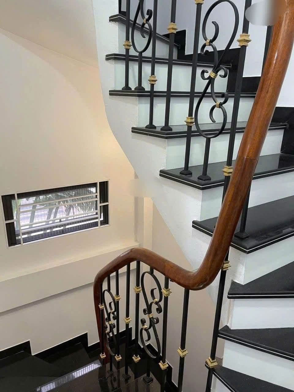 Cho thuê nhà nguyên căn Lương Khánh Thiện, Hoàng Mai - 40m² - 13 Triệu