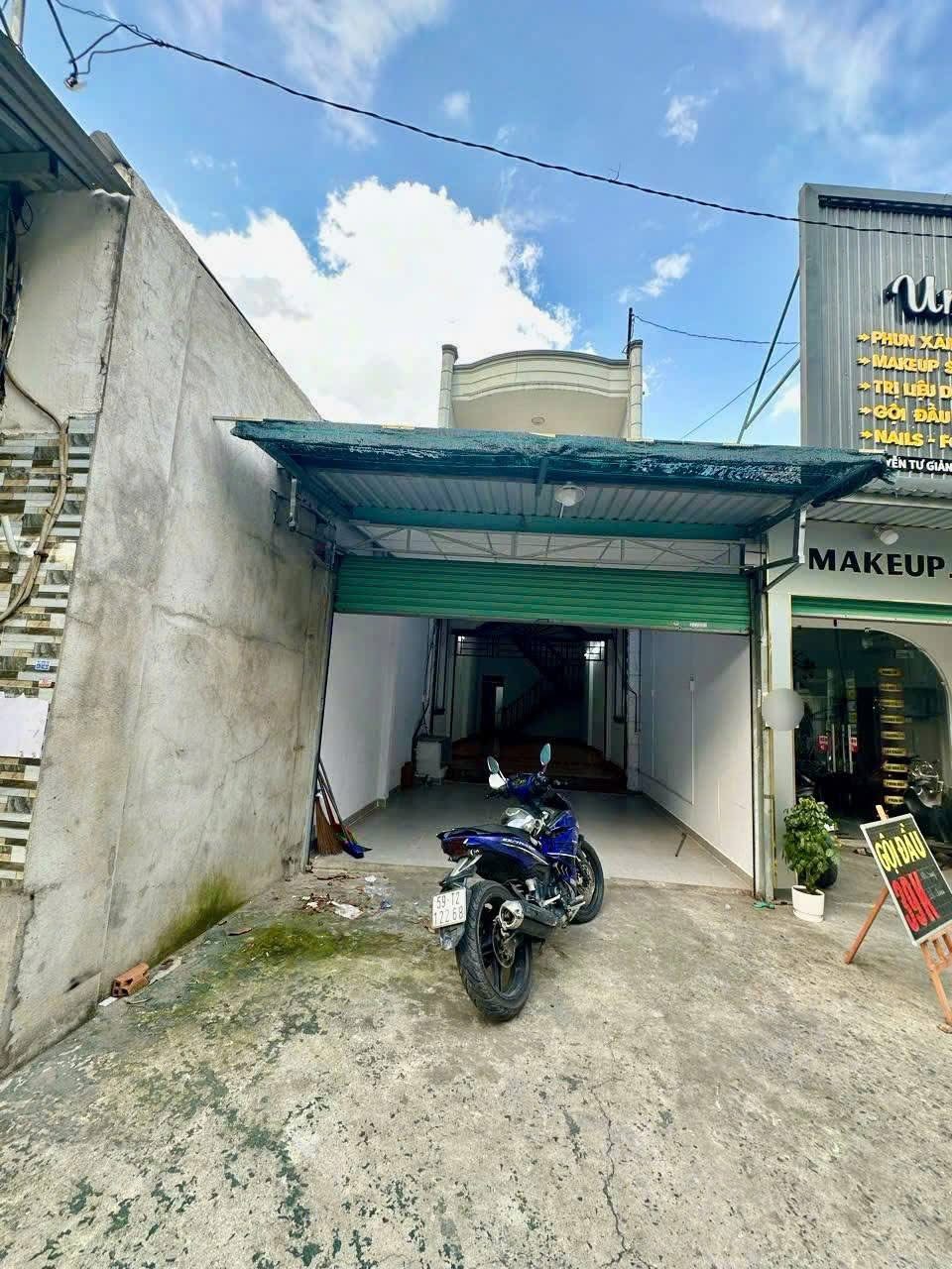Cho thuê nhà mặt tiền Nguyễn Tư Giãn, Gò Vấp - 120m² - 16 Triệu/Tháng