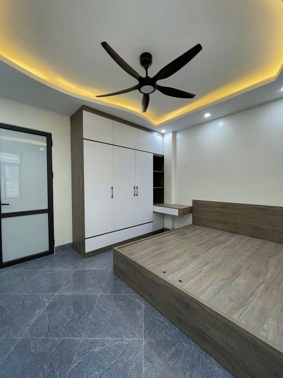 Cho thuê nhà riêng 5 tầng tại Hoa Bằng, Yên Hòa, Cầu Giấy - 21 triệu/tháng