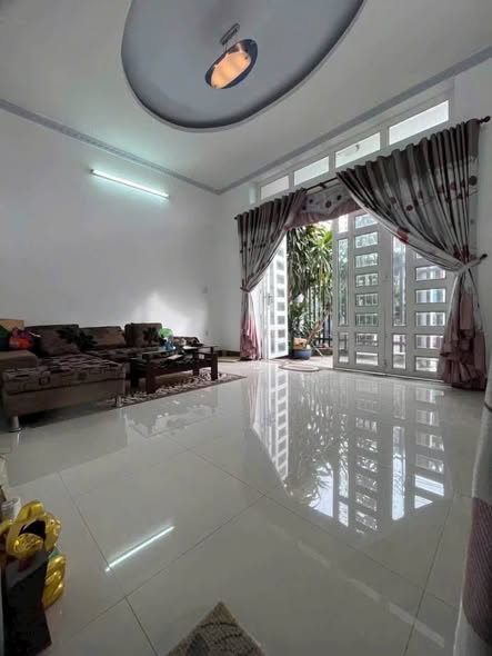 Cho thuê nhà nguyên căn hẻm KDC Đại Ngân, Nguyễn Văn Cừ, Tân An - 6 Triệu/Tháng