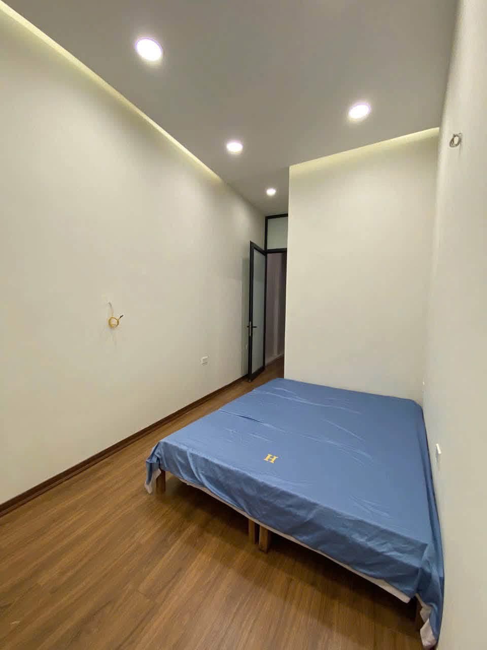 Cho thuê nhà mặt ngõ Kim Mã, Ba Đình, 25m², 5 tầng - 14 triệu/tháng